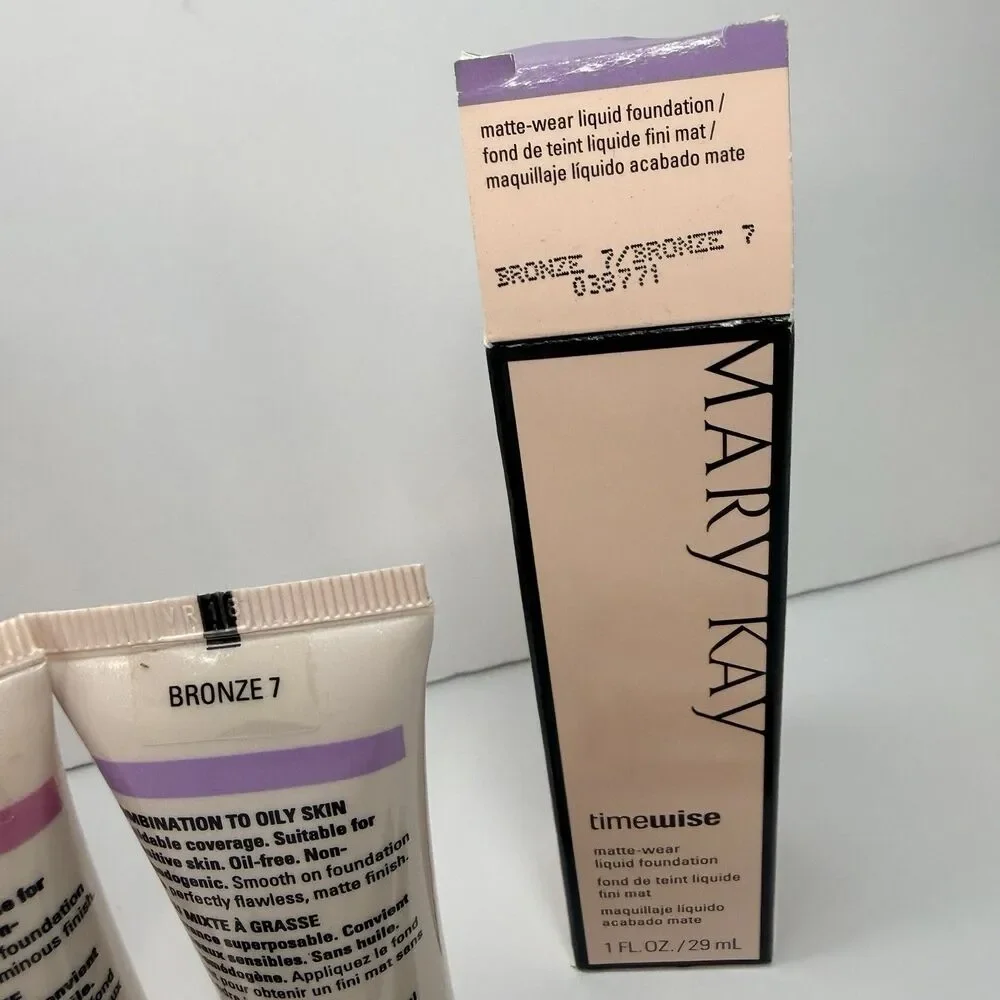 2-Mary Kay Bronze 7 Timewise Luminous 038720 & Matte 038771 Foundation MK Brush
